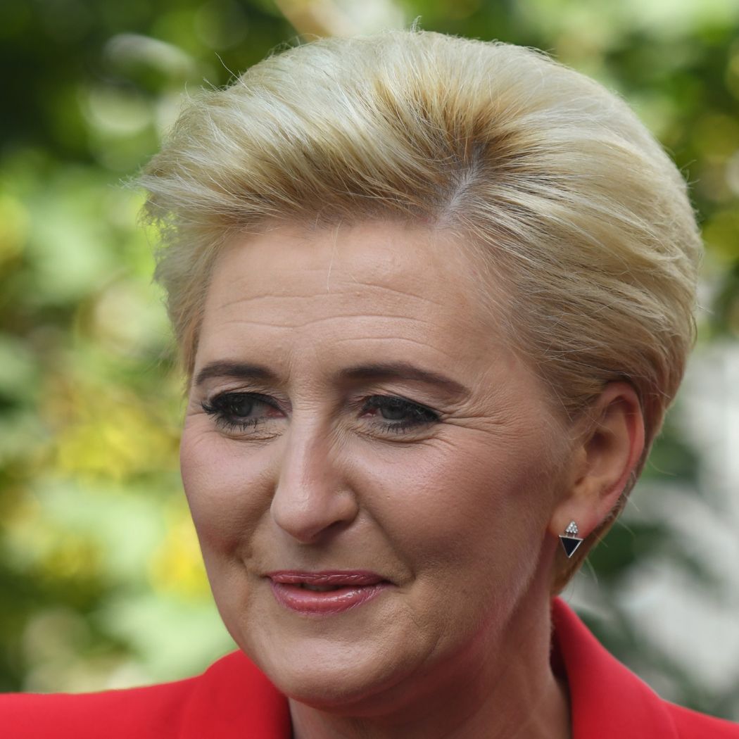 Pierwsza dama "przypadkiem" pokazała modne botki. Agata Duda postawiła na kontrowersyjny model